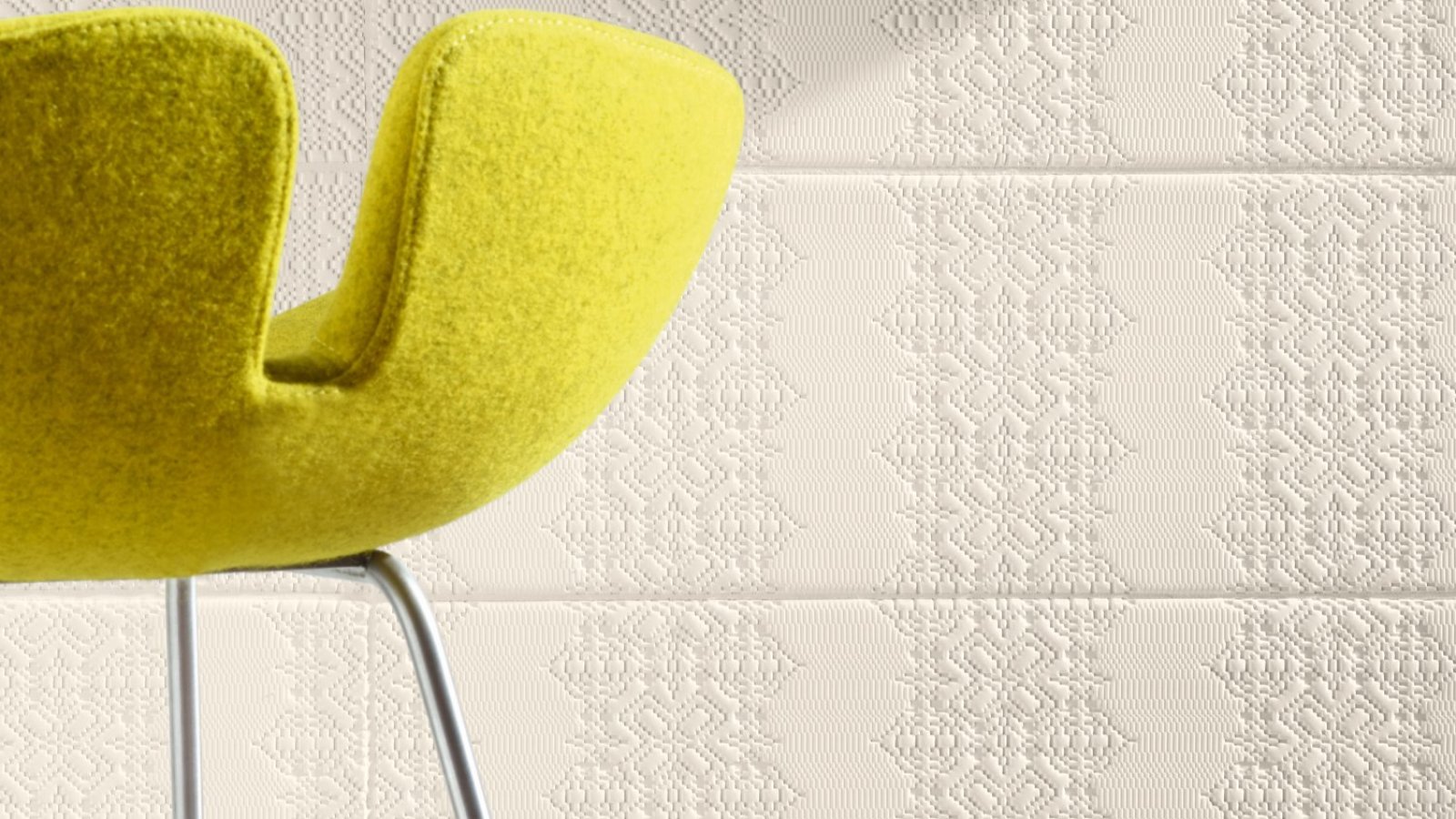 Bas-Relief Wand aus unglasiertem Feinsteinzeug von Mutina
