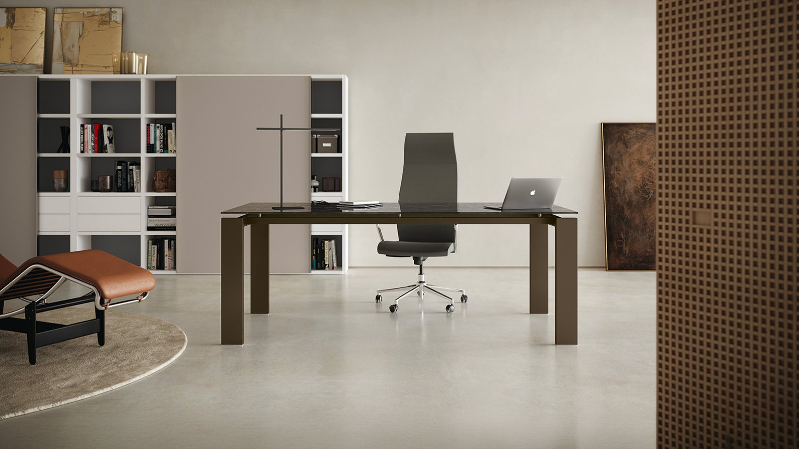 Chefschreibtisch GO von Colombini Office mit Melaminständern
