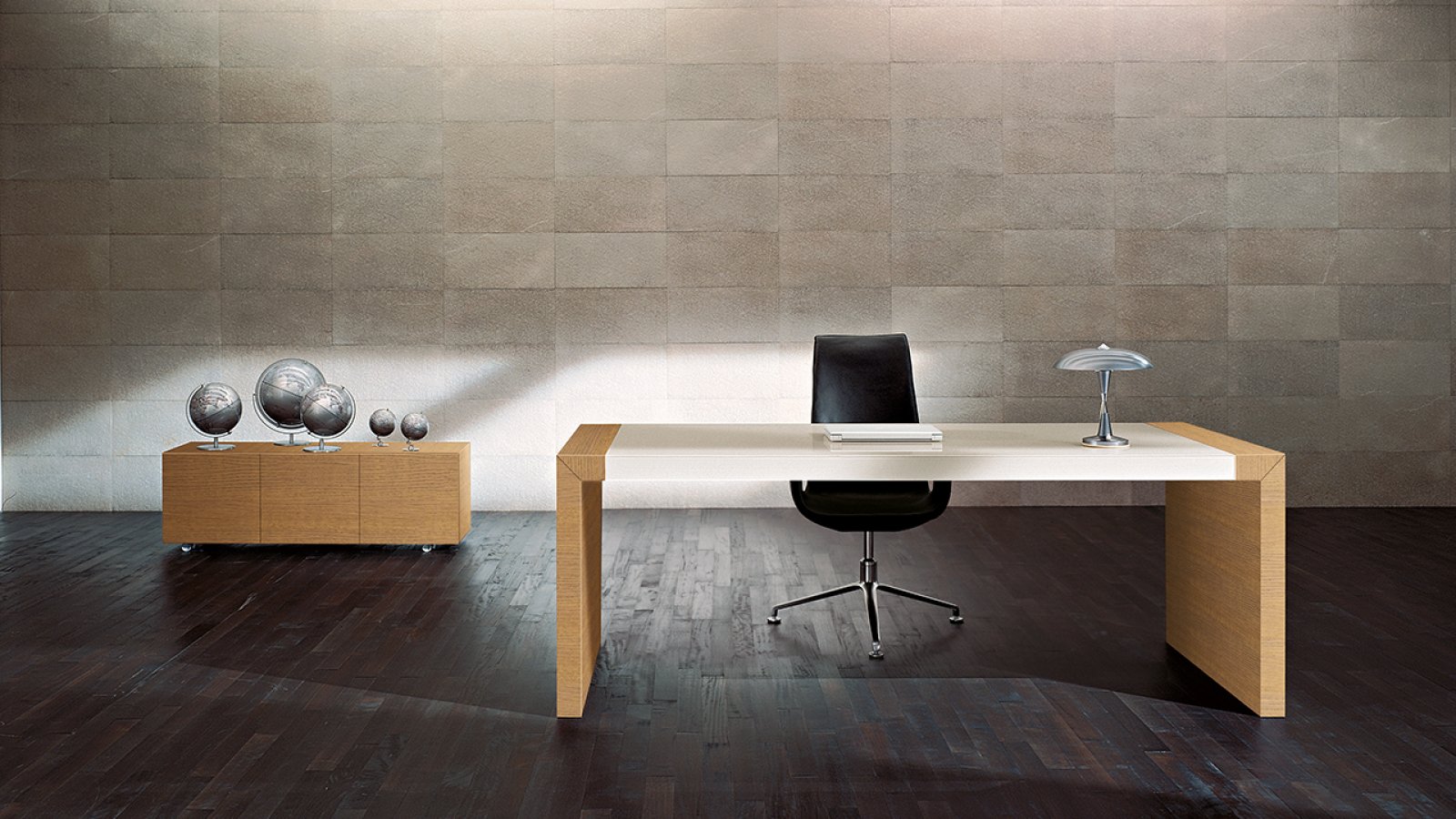 Designer-Schreibtisch Kyo von Martex im Chefzimmer