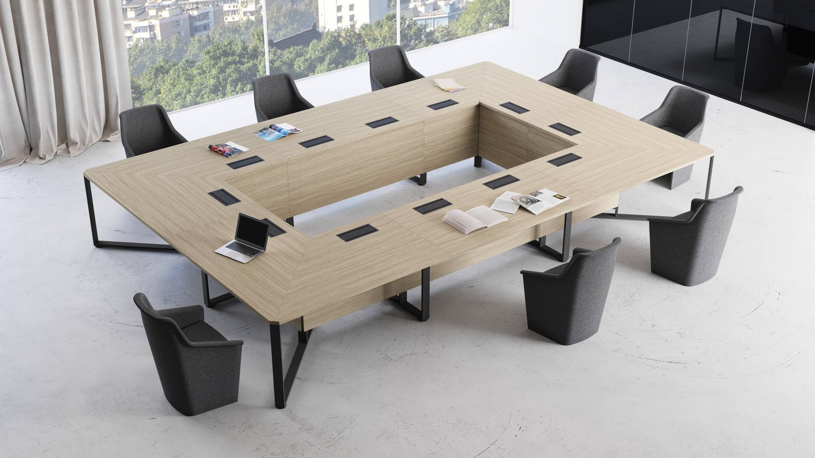 Schweizer Sitzungszimmer mit I-Meet-Tisch, Kredenz und Pult von Las Mobili