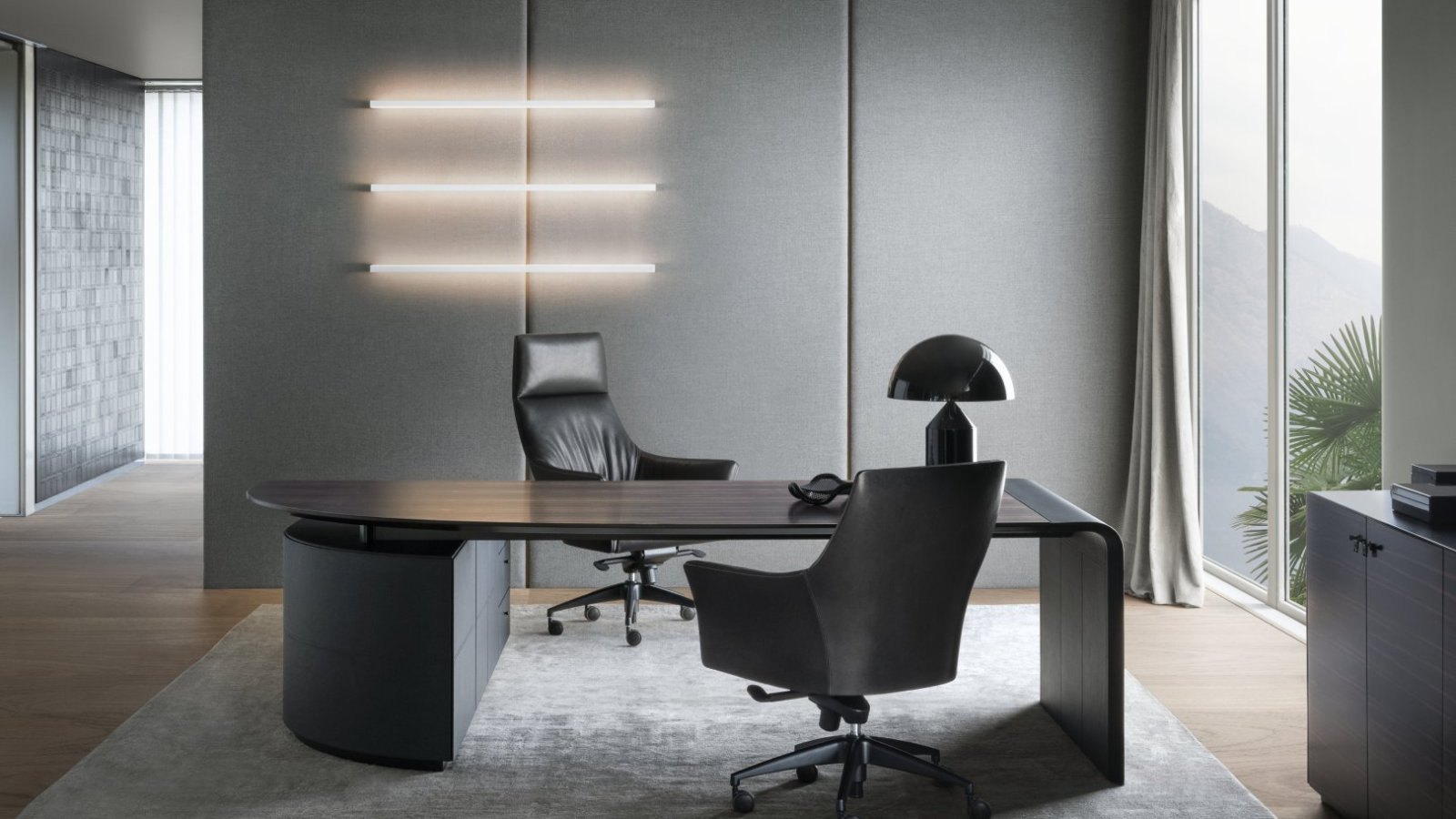 Chefschreibtisch Siena von i4Mariani in einem Schweizer Büro