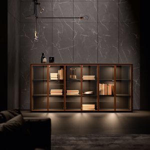 Bold58 Frame Vitrine mit Laminam Noir Desir Front
