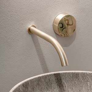 Architekturarmaturen Allure von CEA Design mit poliertem Griff