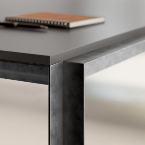 Hängendes Ellan-Regal mit 240 cm Breite und weisser Rückwand