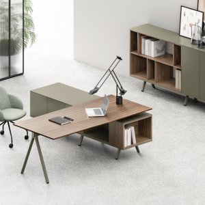 Drei frei stehende Lay-Module übereinander ohne Wandbefestigung