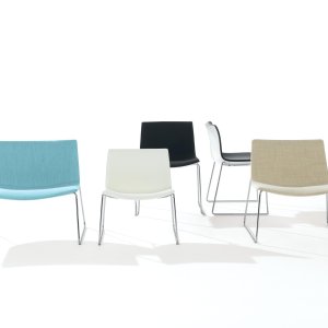 Designstuhl Catifa 53 von Arper mit gepolsterter Schale und abziehbarem Bezug