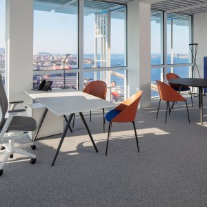 Gruppenarbeit mit rollenden Cila Go Stühlen