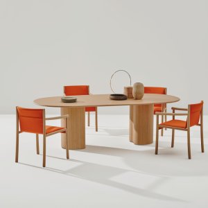 Kata Chair mit texturierter Holzschale