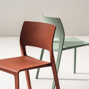 Designerstuhl Juno 02 in Rost