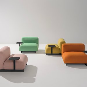 Ralik-Hocker mit vierzig Zentimetern Höhe