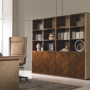 Zusammenstellung mit Schreibtisch und Anbaumöbel