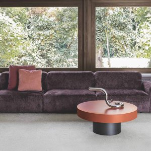 Cloud von Flexteam als 375 cm langes Sofa mit hellem Bezug im Wohnzimmer