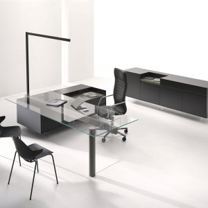 Sichtschutz aus HPL am modernen Schreibtisch Cloud