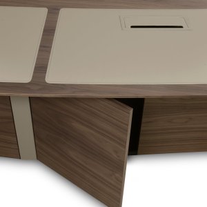 Corniche mit Chefsesseln Sella im Verwaltungsratszimmer