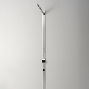 Cut Plus Wandarmatur von Cea Design über dem Waschtisch