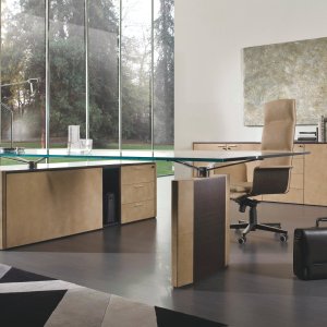 Beistelltisch mit 100 cm Kantenlänge