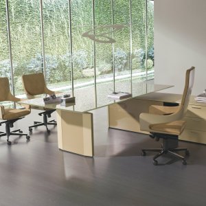 Griff aus poliertem Aluminium
