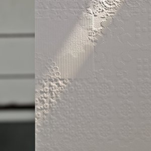 Déchirer-Platte im Format 120x120