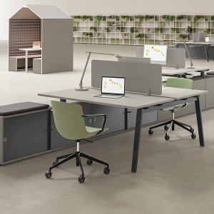 E-Place Bench-Arbeitsplatz mit mittlerer Kabelschiene aus Aluminium