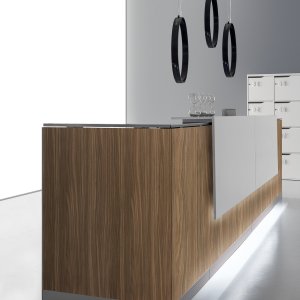 LED-Leiste mit Touch-Dimmer unter dem Top eines Qubo-Tresens