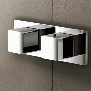 Mint in der Dusche: Regenbrause Acquafit, Thermostat mit drei Abgängen, Brauseset