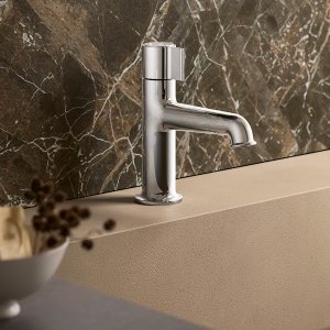 Bidet mit Einlochmischer Flora und beweglichem Strahlregler in Chrome