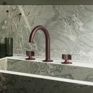 Griff der Serie Flora im Profil, Detailaufnahme in Brushed Steel Look