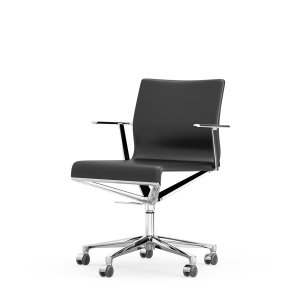 Stick Chair im Sitzungszimmer