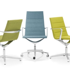 Geschlossene Aluminium-Armlehnen der Valea Chair