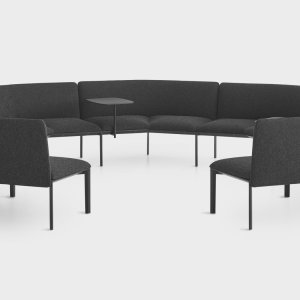 ADD T Tisch mit verketteten Platten in Eiche