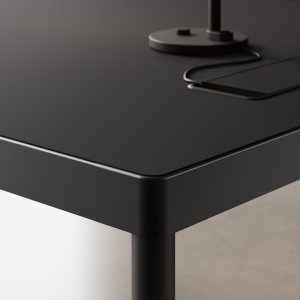 Schallabsorbierendes Frontpaneel in Gabriel-Stoff an einem Fil-Rouge-Schreibtisch