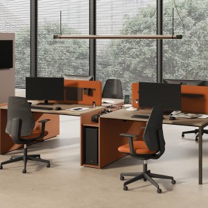 Metallregal mit Sigma-Andockmodul bündig zur Platte