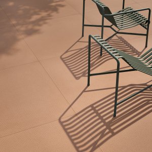 Sitzungszimmer mit Pico Feinsteinzeug von Mutina