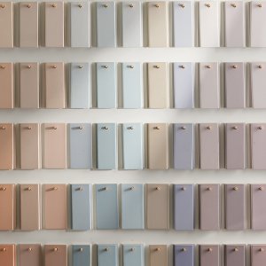 Otto Mutina Nebbia an der Wand eines Gästebads in Zürich