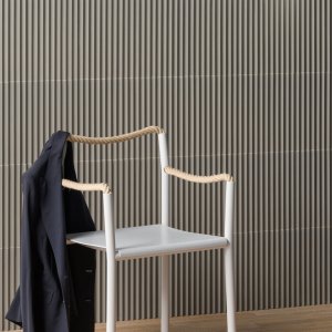 Empfang mit Rombini-Wand von Mutina