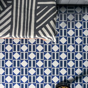 Point, handgezeichnetes Motiv von Nathalie Du Pasquier für Mutina