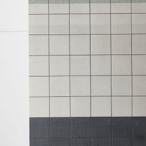 Tape Mutina Muster Cobble White auf der weissen Basis