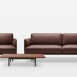 Pouf der Kollektion New York von Quinti in hellem Stoff