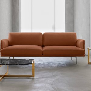 Sofas und Loungemöbel: New York Dreisitzer von Quinti in einer Empfangshalle