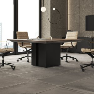 Stiftablage mit Kabelauslässen am Schreibtisch Ono