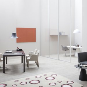 Sitz und Rückenlehne von Ester in zwei Stoffen