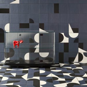 Puzzle Wand im Sitzungszimmer