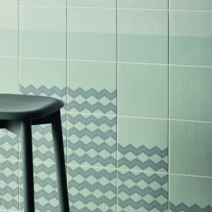 Tape Kollektion Muster Zigzag Green in glasiertem Feinsteinzeug