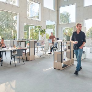 Softtouch-Armauflage in Basaltgrau am salbeigrünen se:air