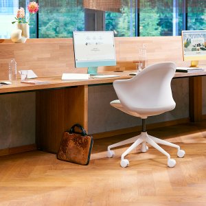 Seitenansicht des se:flair mit auf 21 Grad geöffneter Lehne