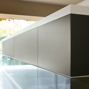 Vogue von Frezza, Design Perin & Topan, gerade Komposition für einen Büroempfang