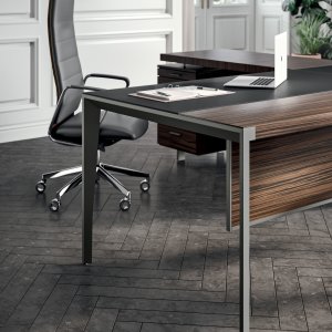 Konferenztisch X9 mit vier Modulen in Nussbaum