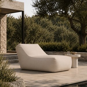 Loungebereich mit Zoe und Blog Tischen