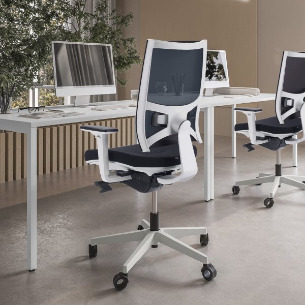 Sitland-Bürostuhl in einer Arbeitsumgebung