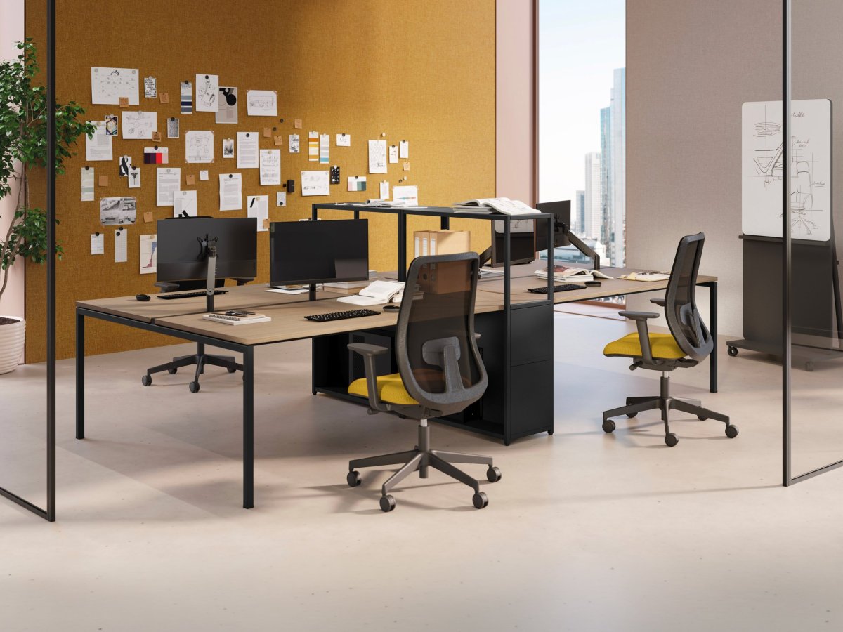 Büroschreibtisch